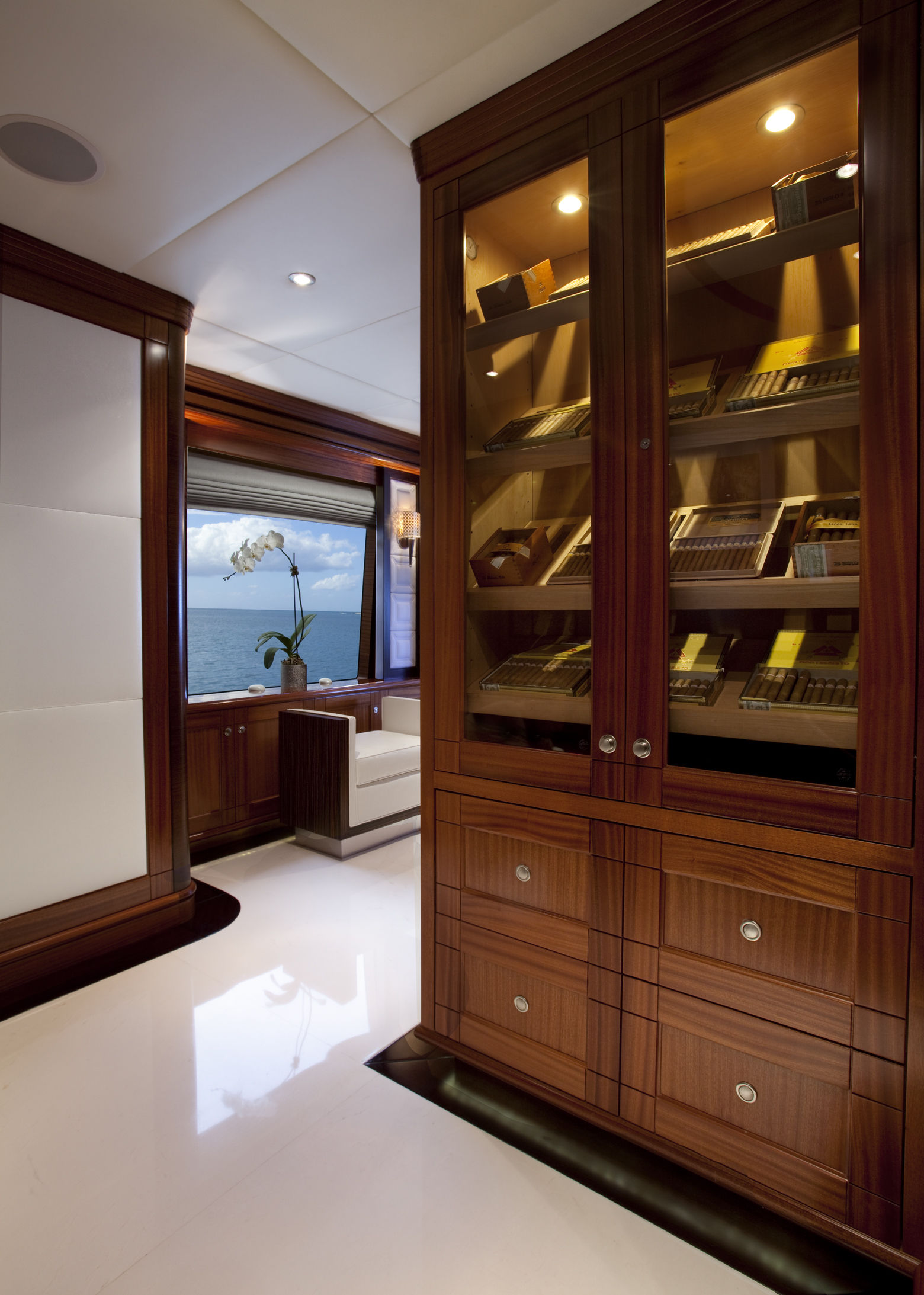 OCEAN CLUB Yacht Charter Details, Trinity Yachts | CHARTERWORLD Luxury